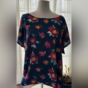 Eyeshadow Scoop Neck Short Sleeve Floral Blouse Top Size 1X